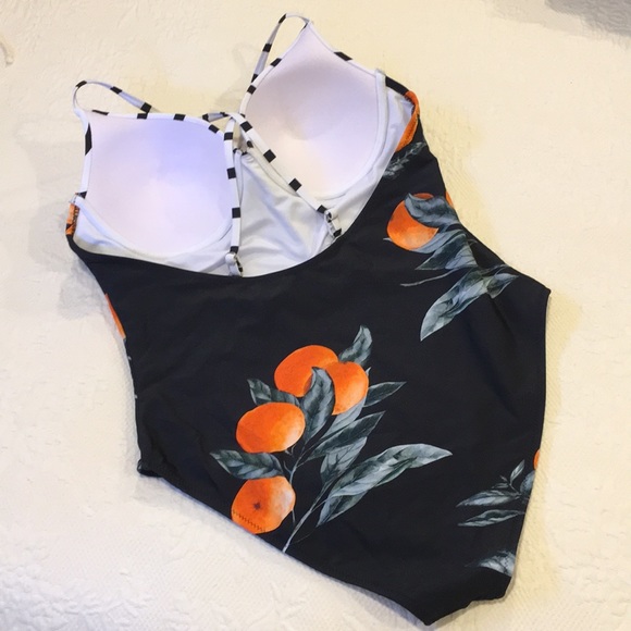 Cupshe orange angel print one piece swimsuit 6 - Picture 3 of 9